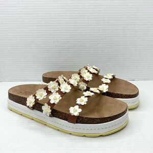 No Boundaries Womens Platform Sandals White Yellow Daisy with Beads Size 9